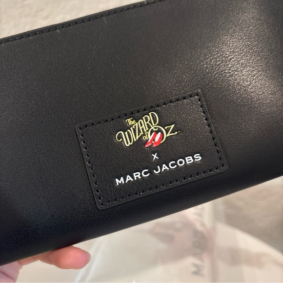 NWT Marc Jacobs x 'The Wizard of Oz' Wristlet Limited Edition - Picture 6 of 7